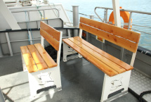 There is also a bench at the rear of the ship.